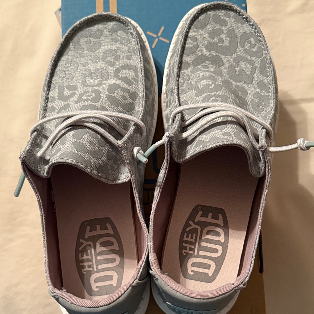 Hey Dude Wendy youth cat eye grey